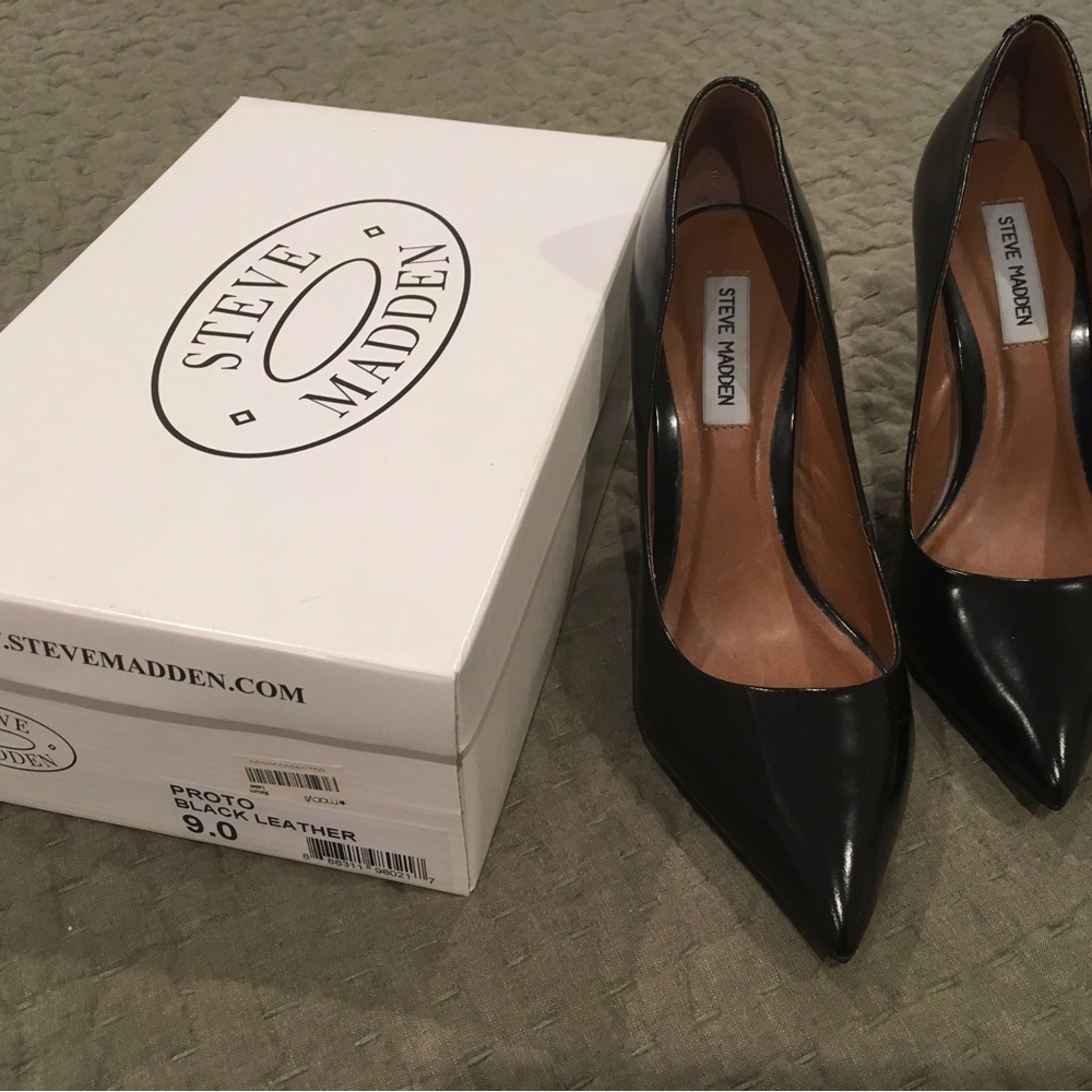 Steve Madden Proto black pumps, size 9